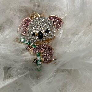 💜New Sparkling Koala bag clip with Crystals💜